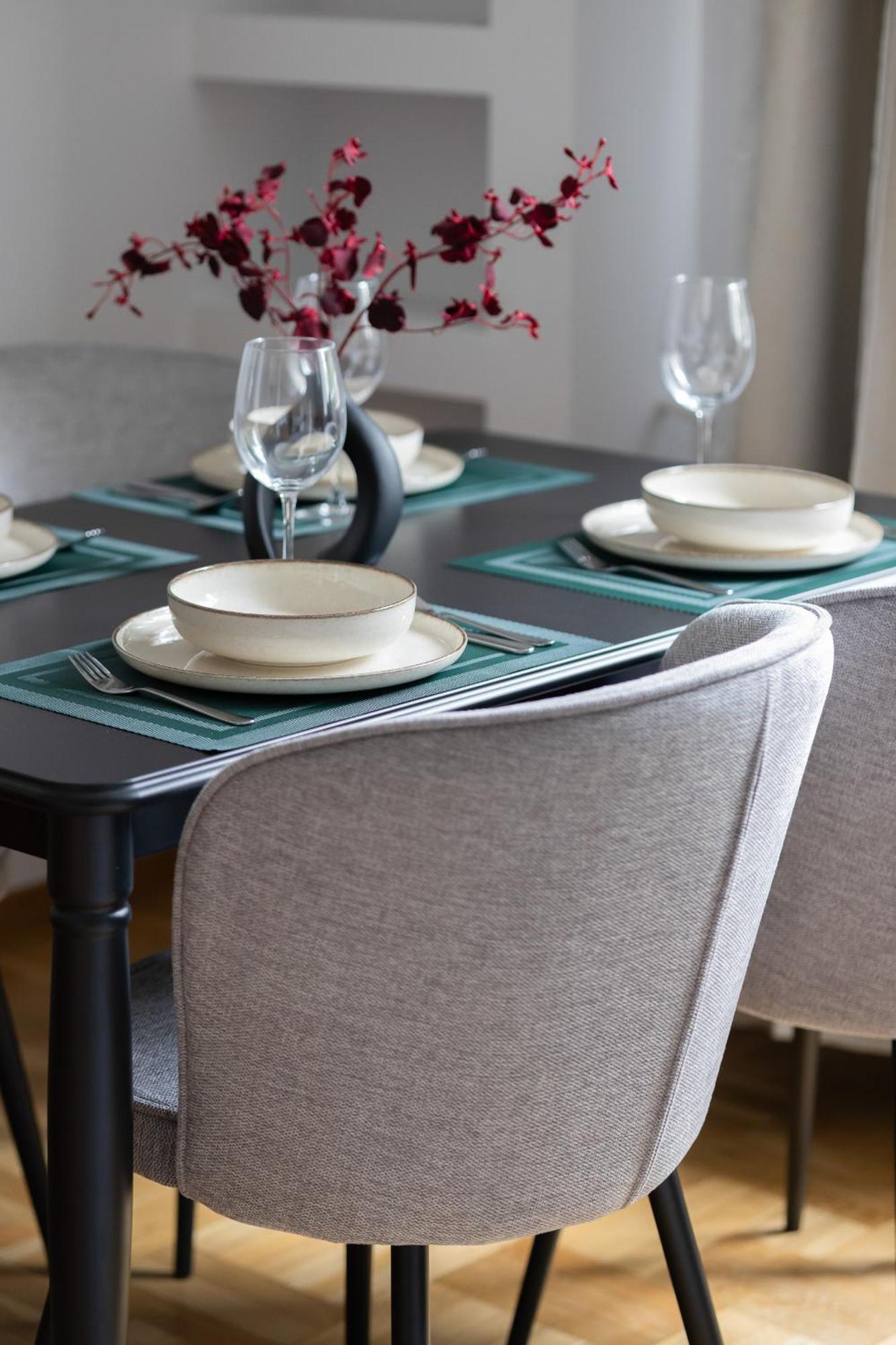 Elegant Filtry With Parking In By Renters Apartment Warschau